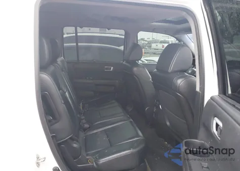 2014 Honda Pilot Touring z USA, uszkodzony, nr VIN 5FNYF3H9XEB004409